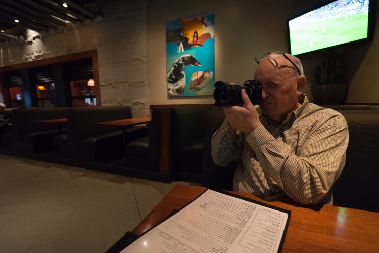 Sony a7II, Sony 16-35/4, Vario-Tessar f/4, 1/60, ISO 5000. Metadata included in picture. Full size, out of camera, converted with Adobe dng converter 8.7.1